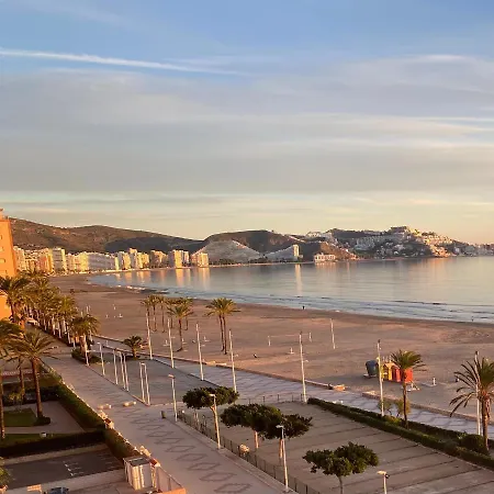 Frente Al Mar شقة كولرا