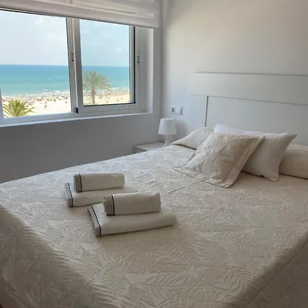 Frente Al Mar *