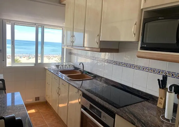 Frente Al Mar * Cullera